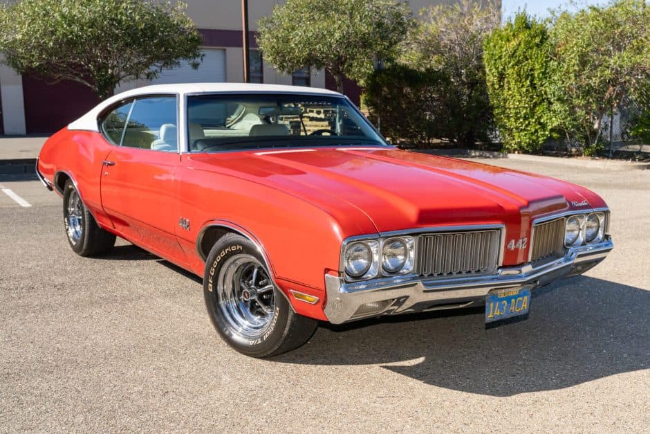 1970 Oldsmobile 442 sold for $24,500