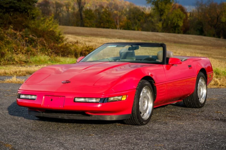 1991 Chevrolet Corvette C4 Convertible (1986-1991) sold for $16,500