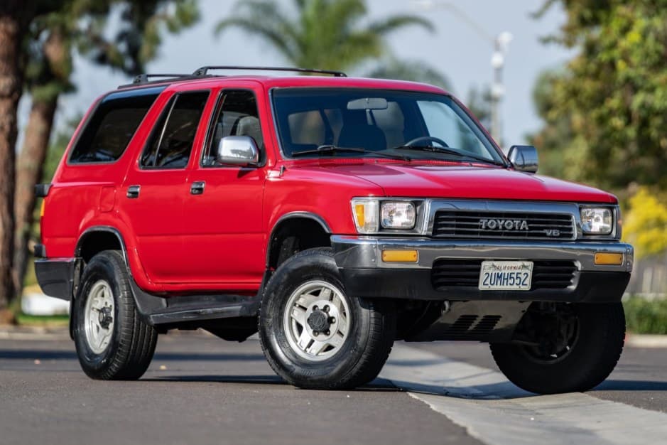 1990 Toyota 4Runner (N120) sold for $8,855