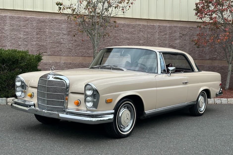 1969 Mercedes-Benz W111 Coupe & Cabriolet sold for $36,000