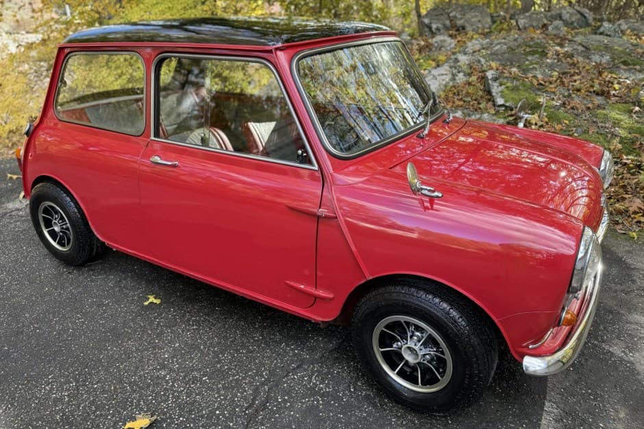 1967 Mini Mk I & Mk II sold for $21,000