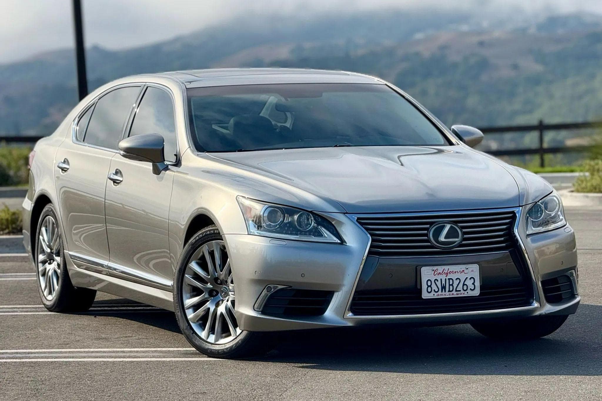 2017 Lexus LS sold for $21,000