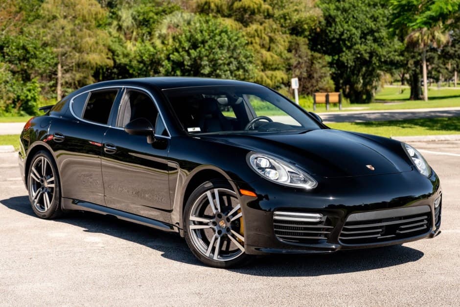 2015 Porsche Panamera sold for $45,250