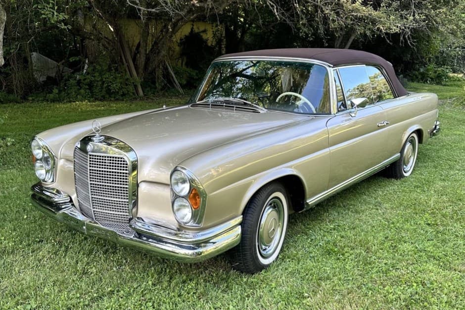 1968 Mercedes-Benz W111 Coupe & Cabriolet sold for $135,000