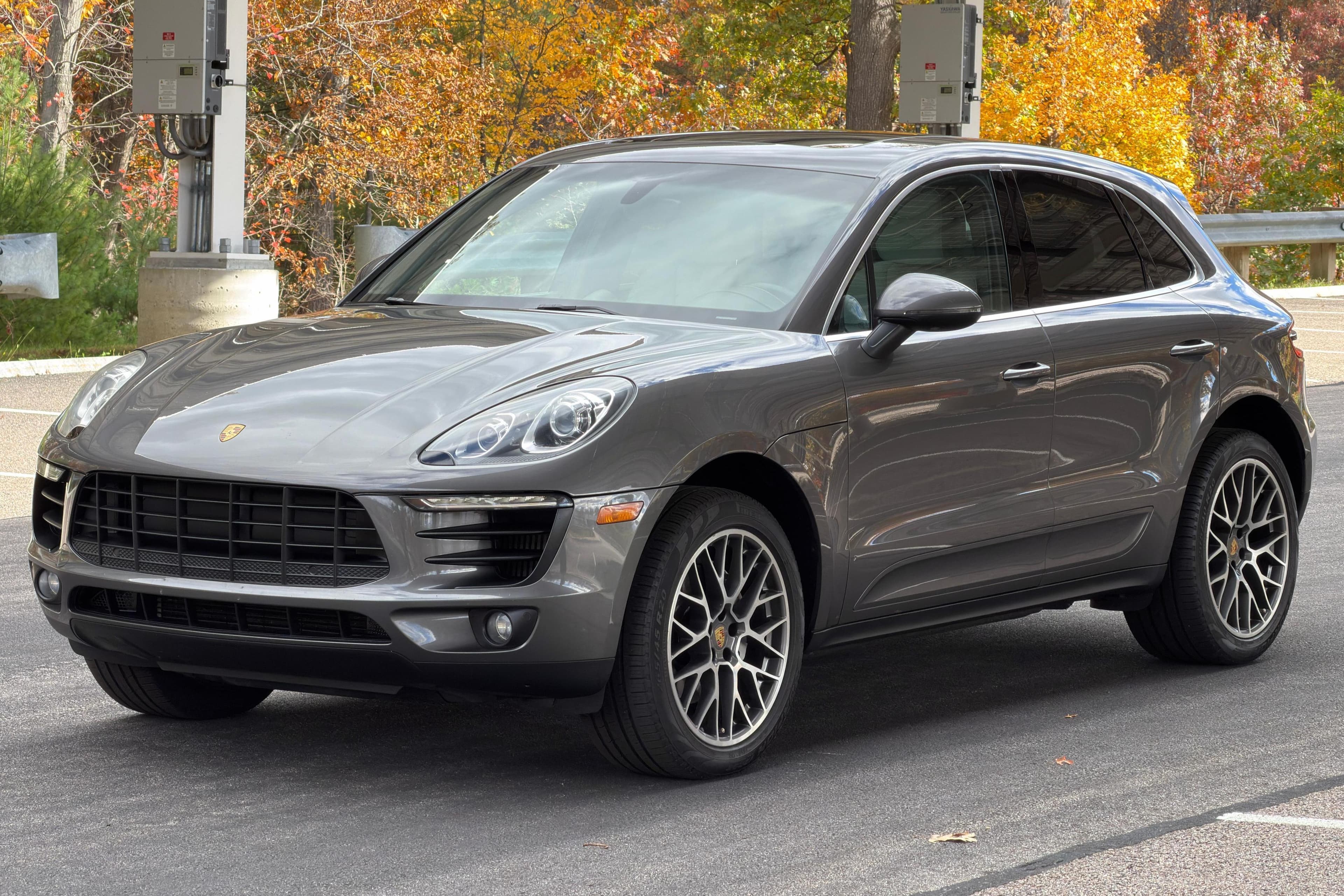 2016 Porsche Macan sold for $14,600