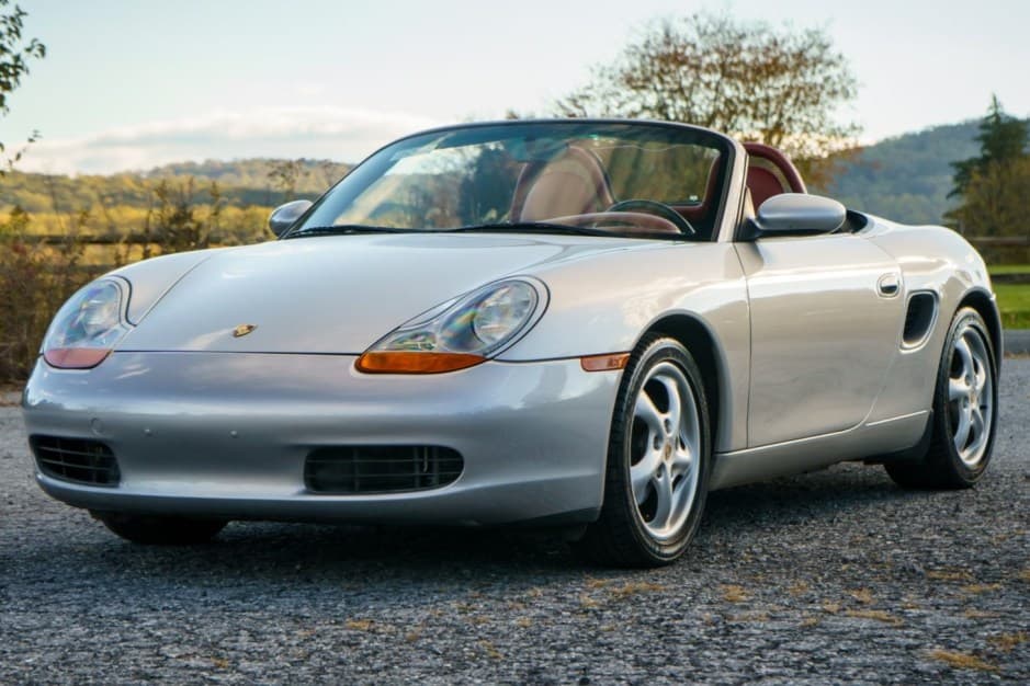 1998 Porsche 986 Boxster sold for $18,986