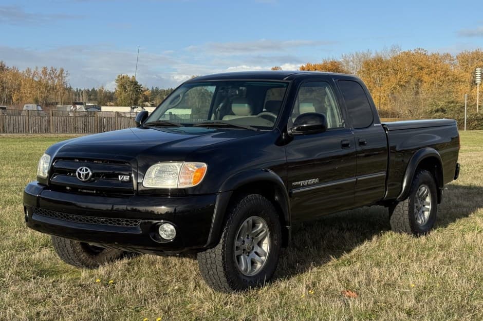 2005 Toyota Tundra (XK30/XK40 2000-2006) sold for $19,000