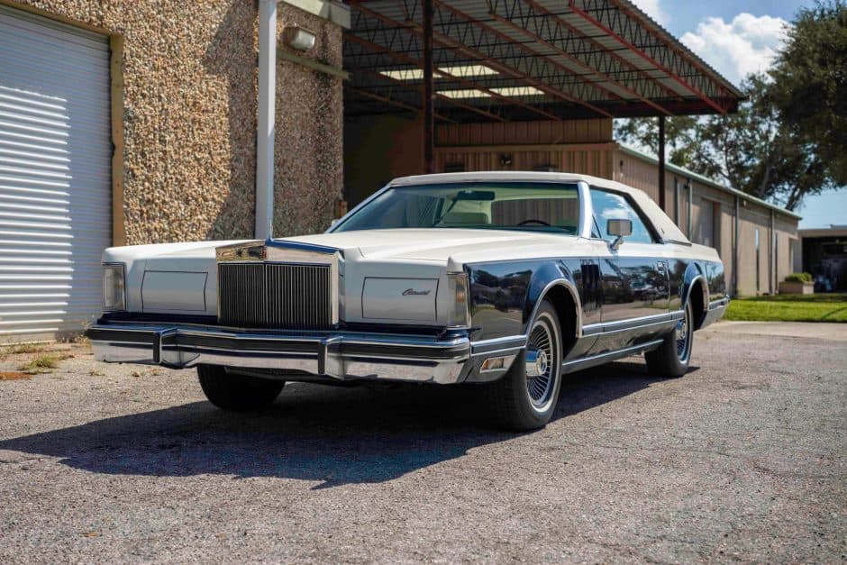 1979 Lincoln Continental Mark V (1977-1979) sold for $16,350