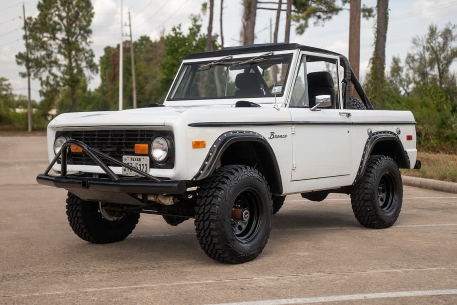 1973 Ford Bronco U13/U14/U15 1966-1977 sold for $24,000