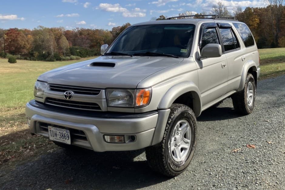2000 Toyota 4Runner (N180) sold for $11,250