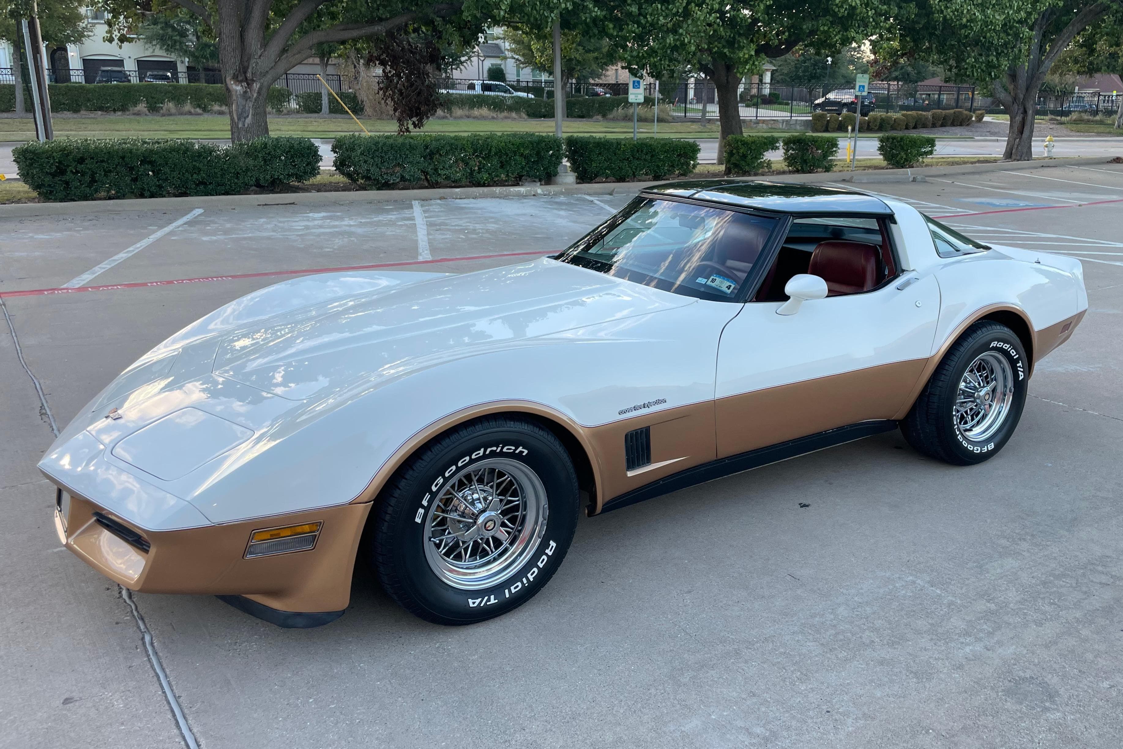 1982 Chevrolet C3 Corvette sold for $12,100