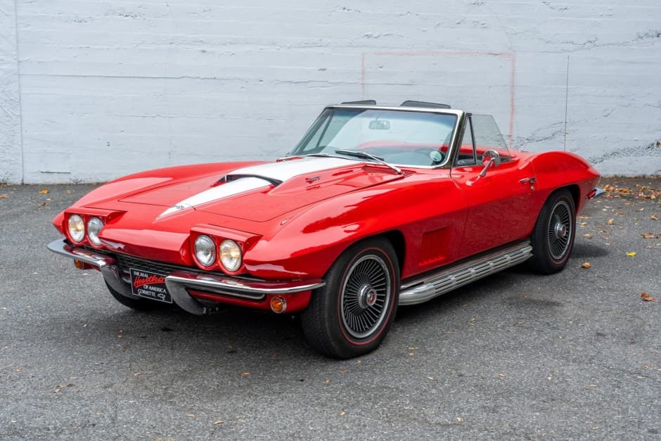 1967 Chevrolet Corvette C2 sold for $82,000