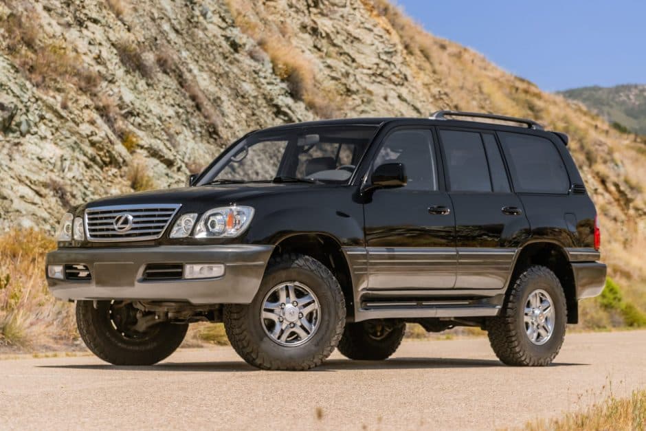 2002 Lexus LX470 sold for $16,000