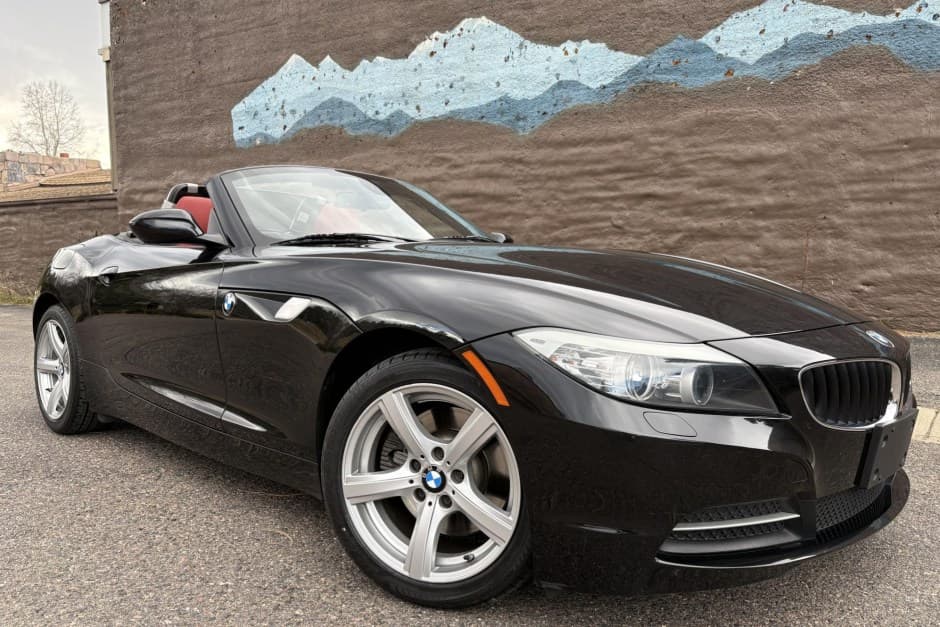 2009 BMW E89 Z4 Roadster sold for $20,916