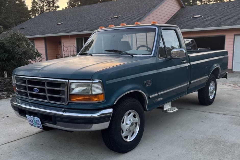 1996 Ford F-Series 1992-1997 sold for $12,350