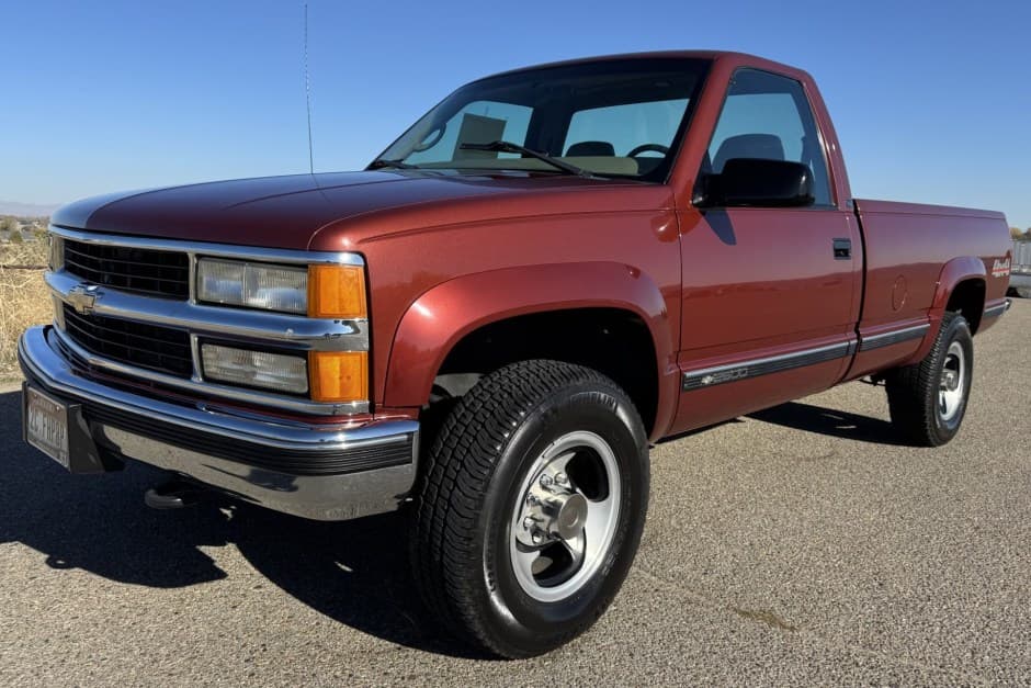 1998 Chevrolet C/K GMT400 (1988-2002) sold for $20,000