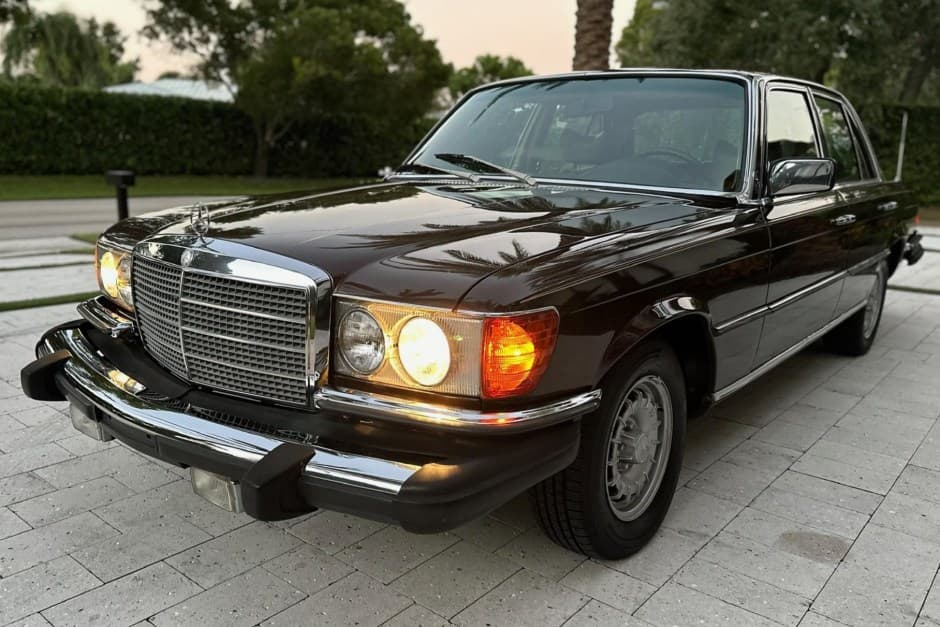 1980 Mercedes-Benz W116 S-Class sold for $13,700