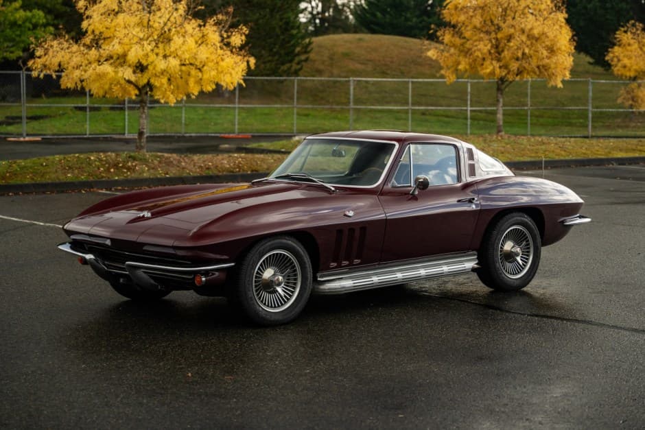 1965 Chevrolet Corvette C2 sold for $60,000