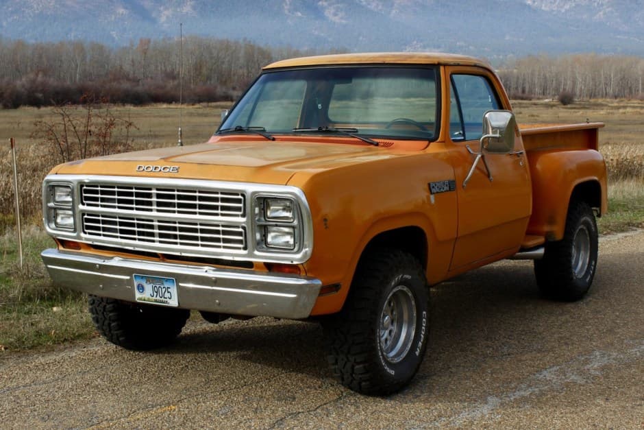 1979 Dodge Power Wagon sold for $12,250