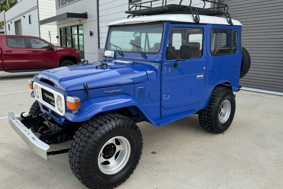 1981 Toyota Land Cruiser FJ40 sold for $27,000
