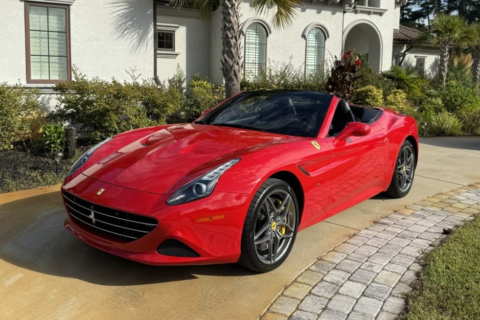 2015 Ferrari California sold for $106,000
