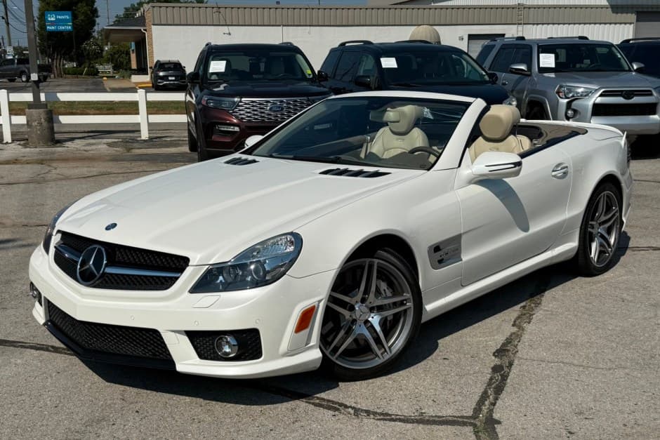 2011 Mercedes-Benz R230 SL sold for $30,500