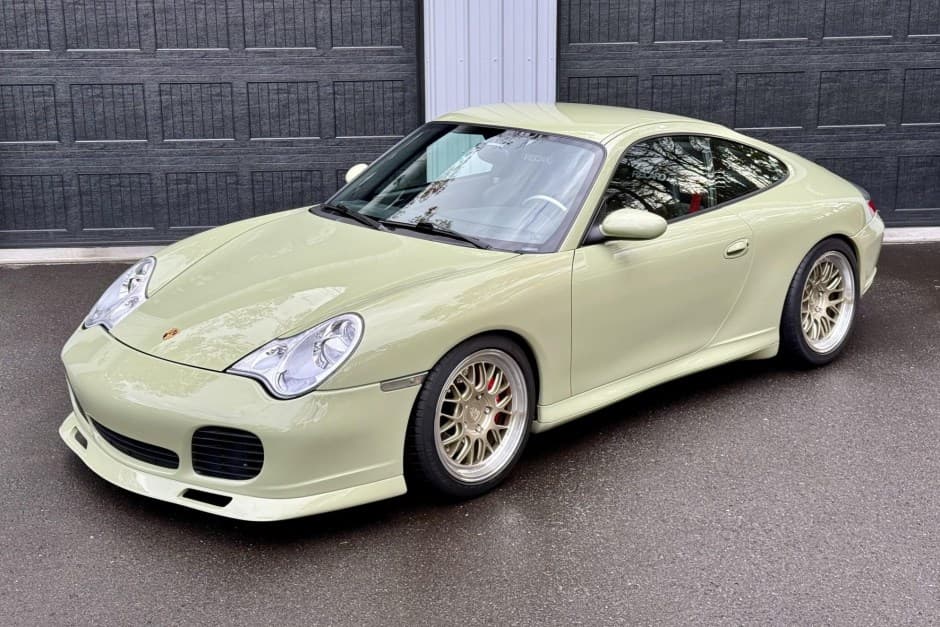 2003 Porsche 996 911 (Non-Turbo/GT2/GT3) sold for $135,000