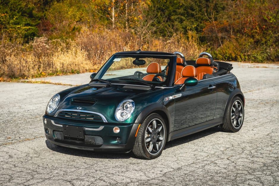 2008 Mini R52 Cooper Convertible sold for $9,900