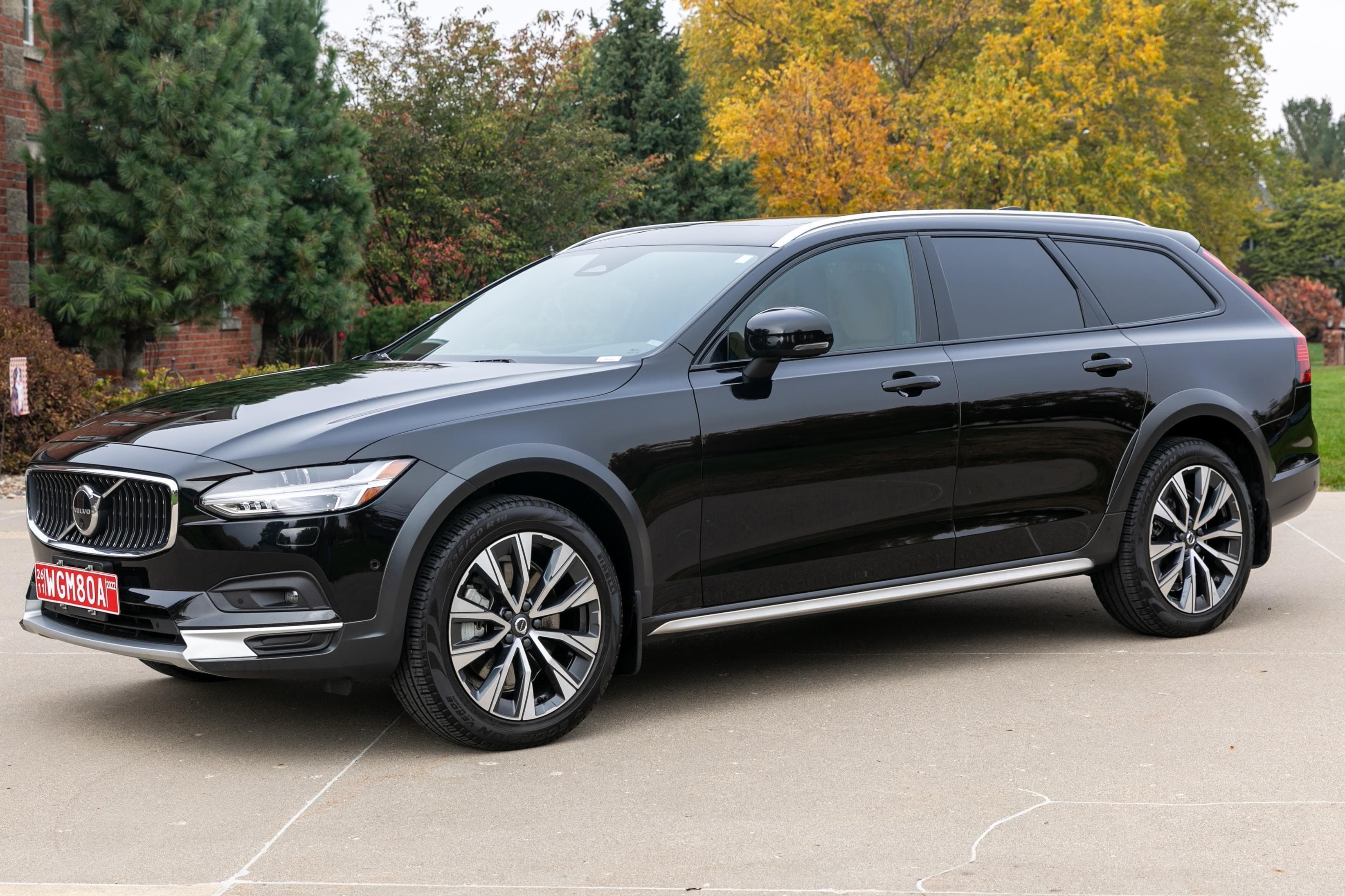2022 Volvo V90 sold for $39,000