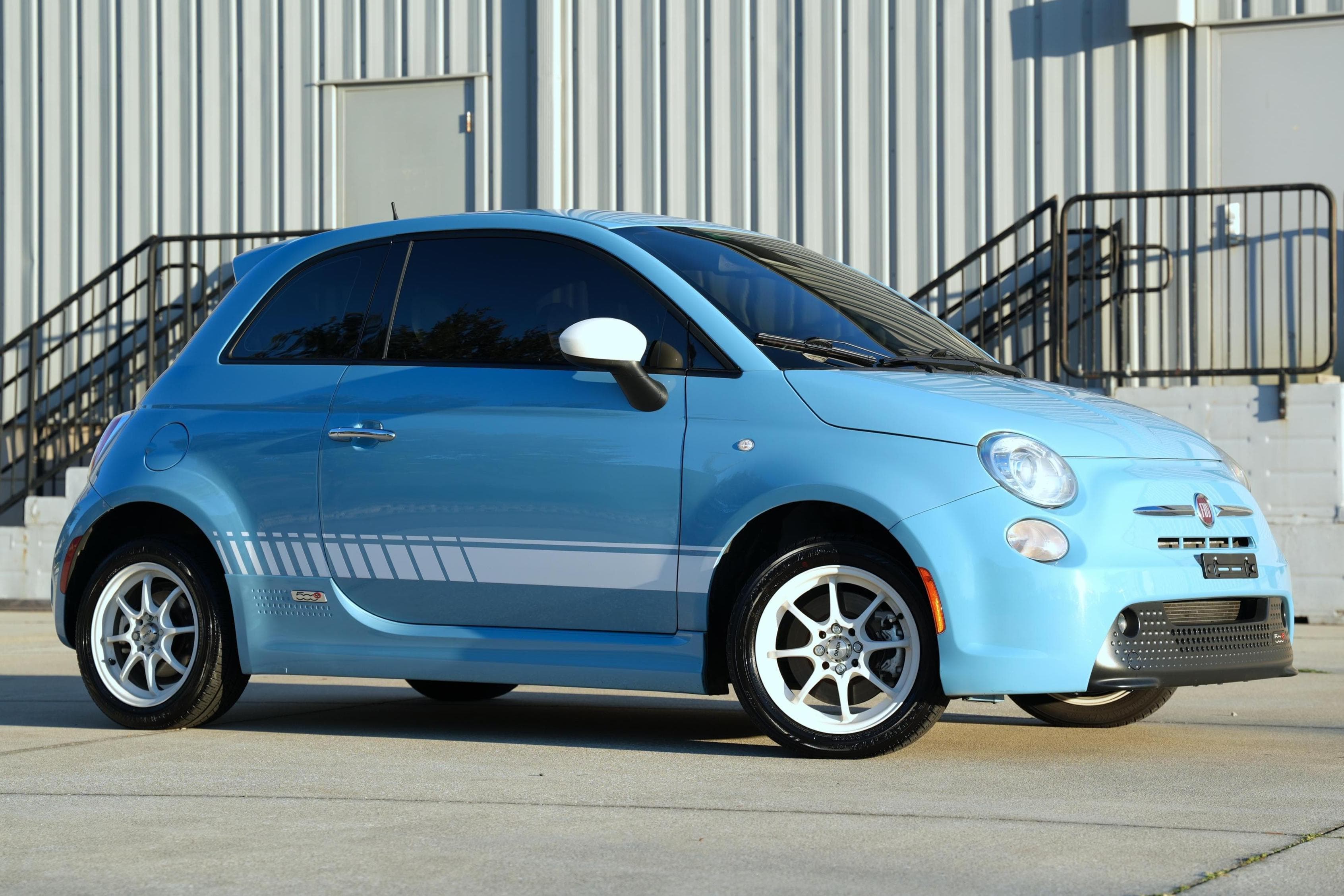 2015 Fiat 500 sold for $5,400