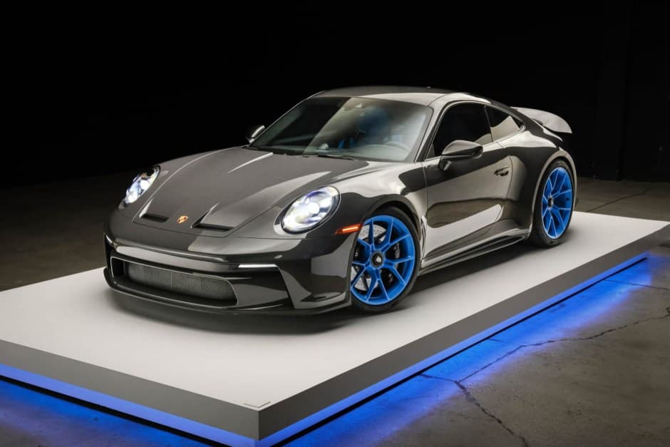 2022 Porsche 992 GT3 sold for $299,999