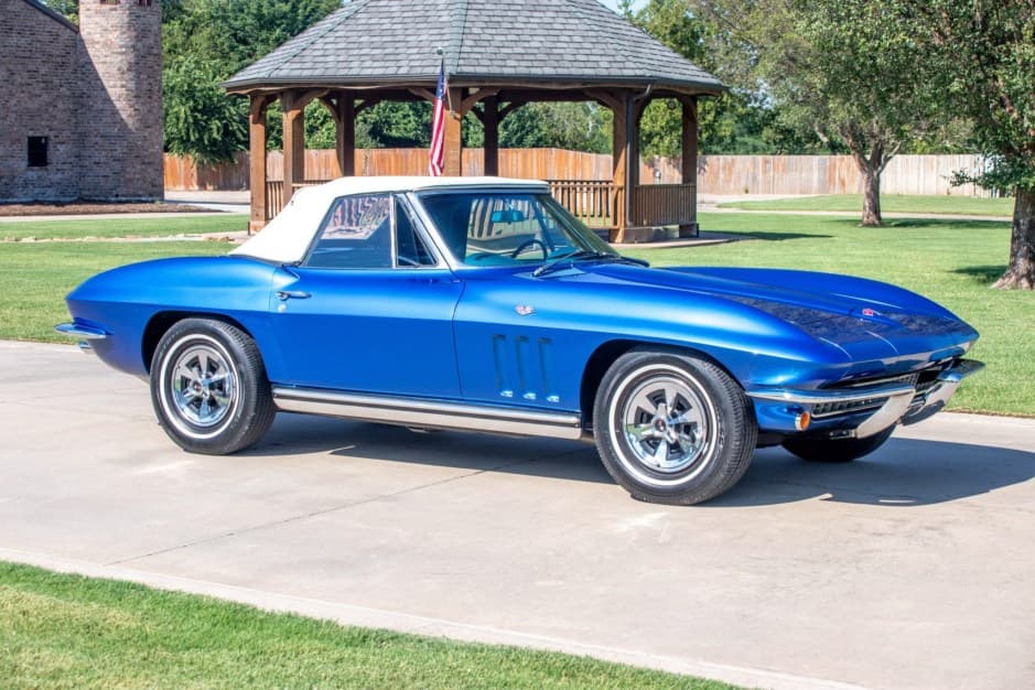 1965 Chevrolet Corvette C2 sold for $36,500