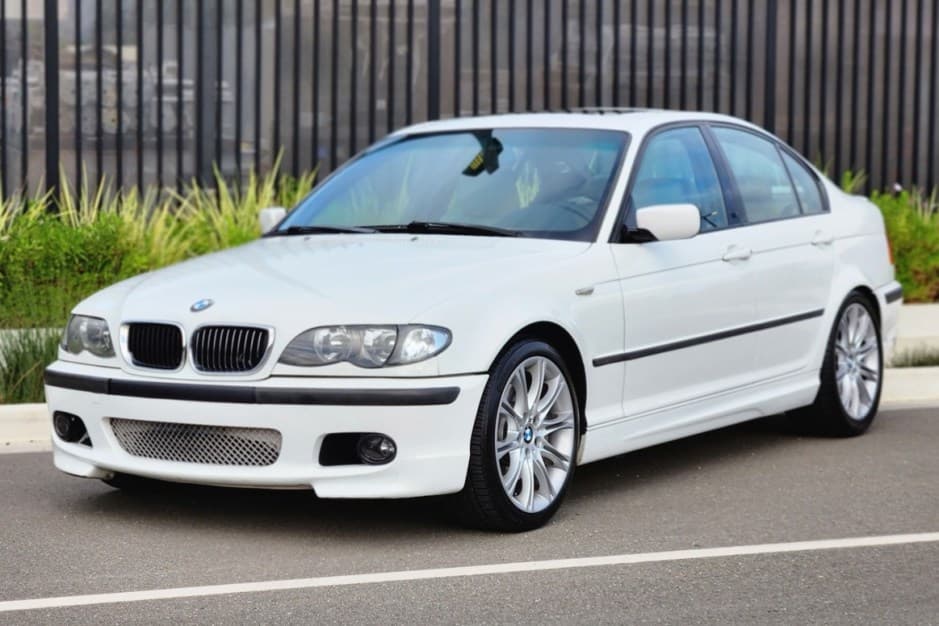 2003 BMW E46 3-Series Sedan sold for $10,500