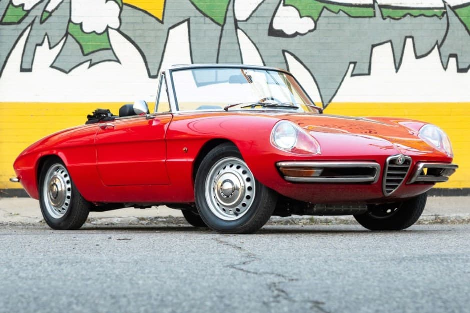 1967 Alfa Romeo 105/115 Spider Series 1 sold for $97,500