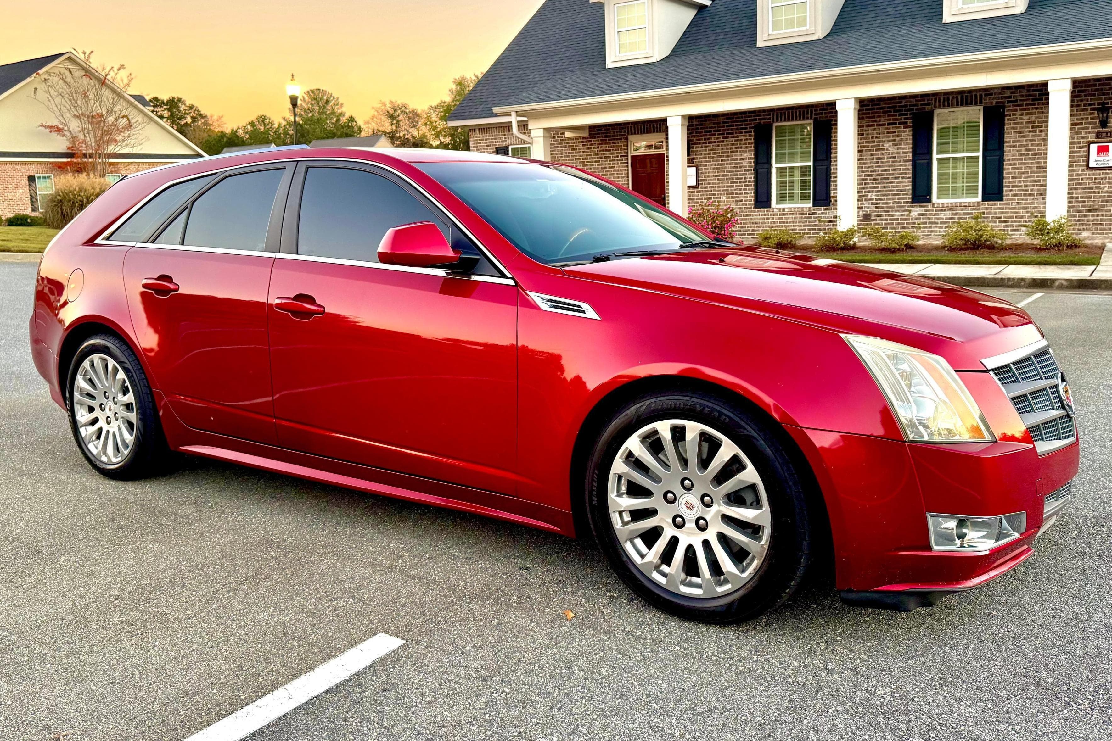 2010 Cadillac CTS sold for $11,100