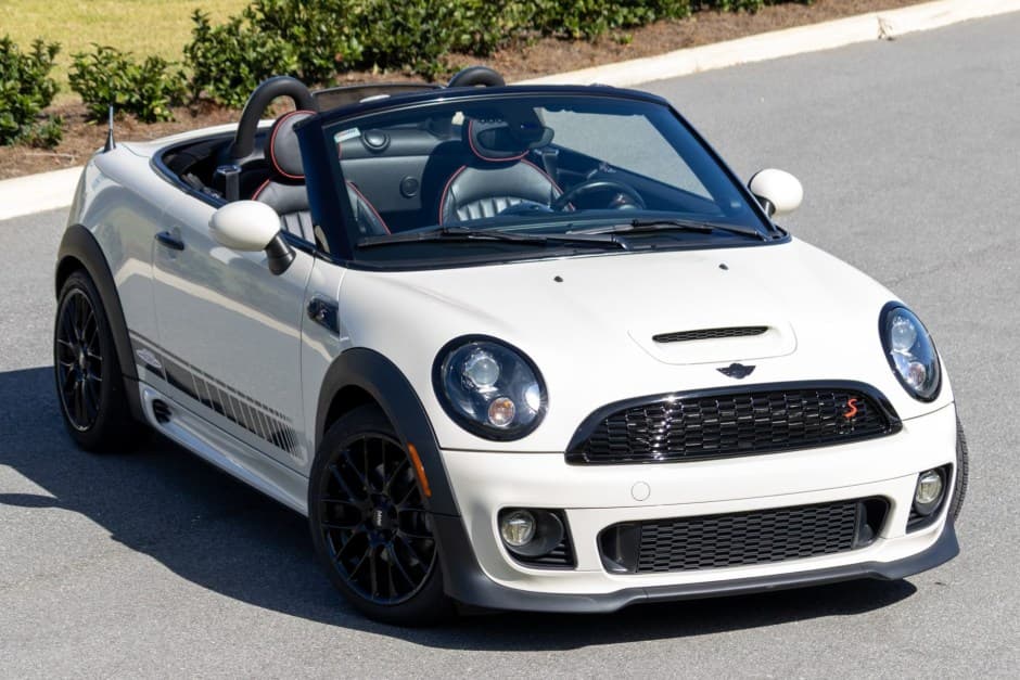 2015 Mini R58 & R59 Coupe & Roadster sold for $9,800