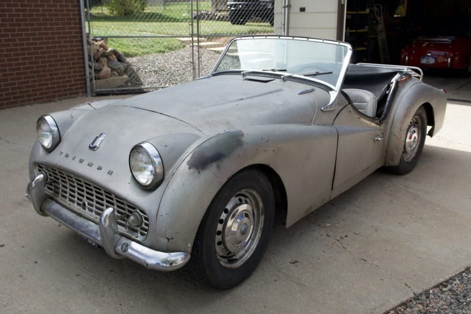 1960 Triumph TR3 sold for $9,800