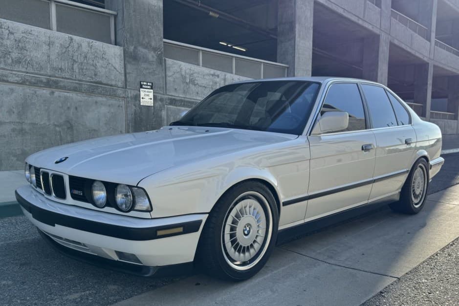 1991 BMW E34 M5 sold for $33,500