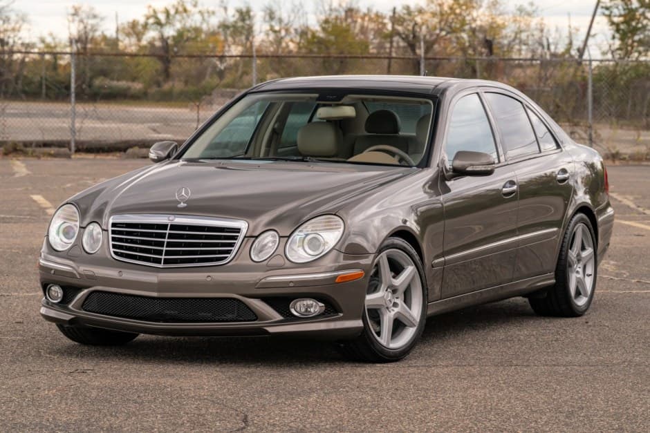 2009 Mercedes-Benz W211 E-Class sold for $12,750