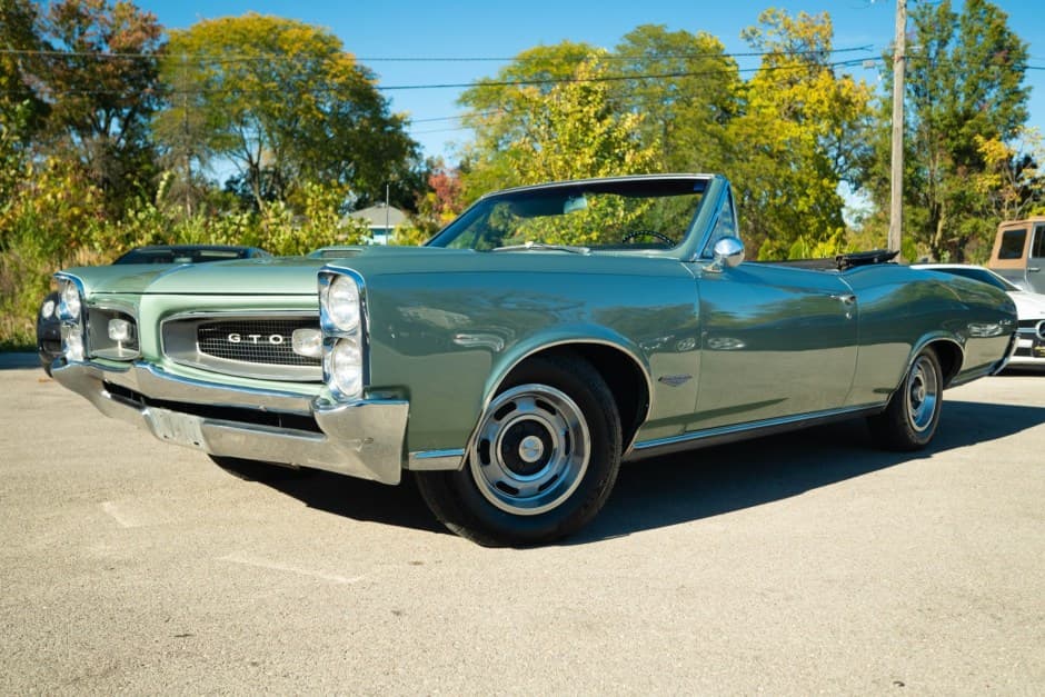 1966 Pontiac GTO (1964-1967) sold for $43,777