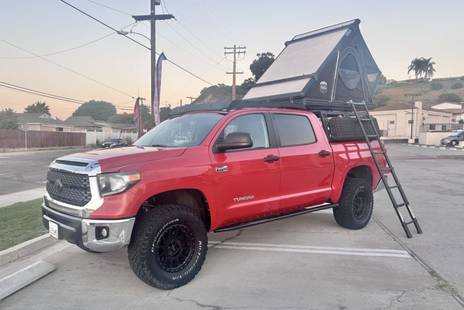 2018 Toyota Tundra (XK50 2007-2021) sold for $28,000