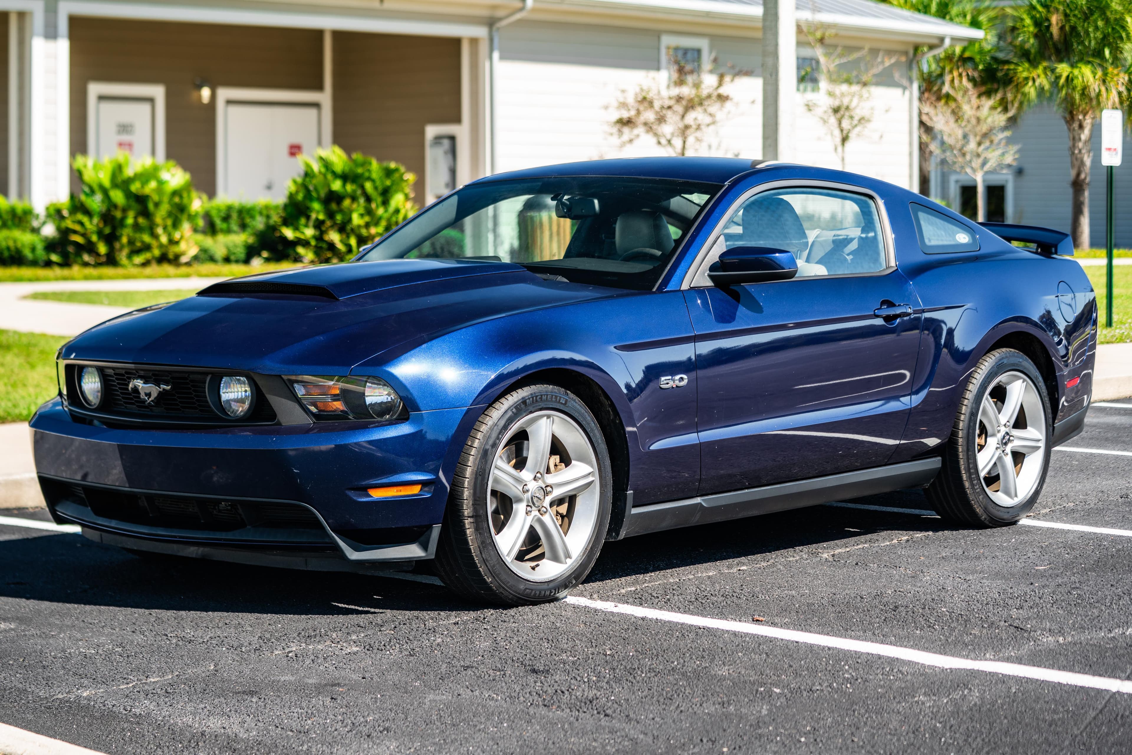 2012 Ford Mustang sold for $15,250