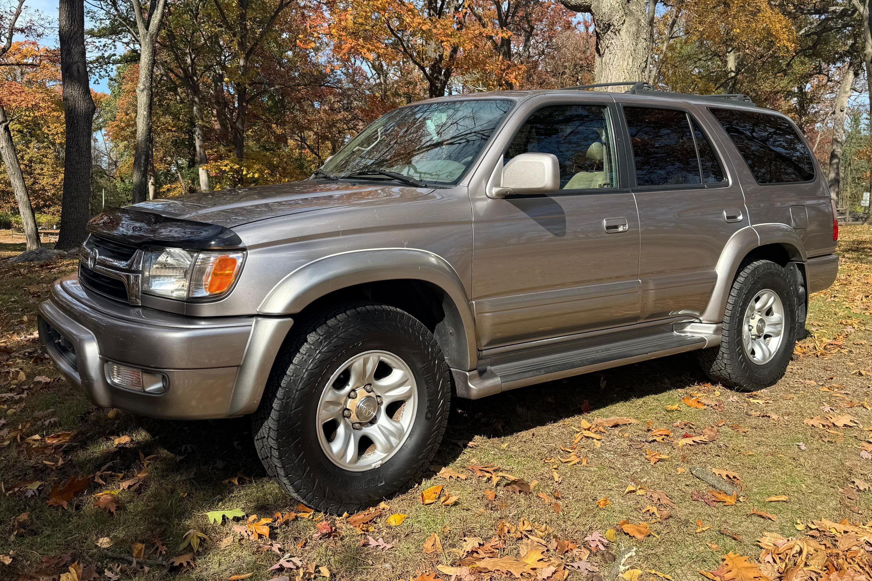 2001 Toyota 4Runner sold for $8,250