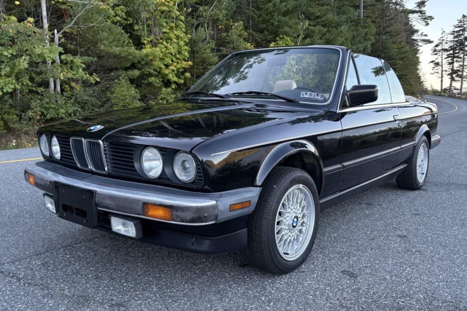 1988 BMW E30 3-Series Convertible sold for $8,301