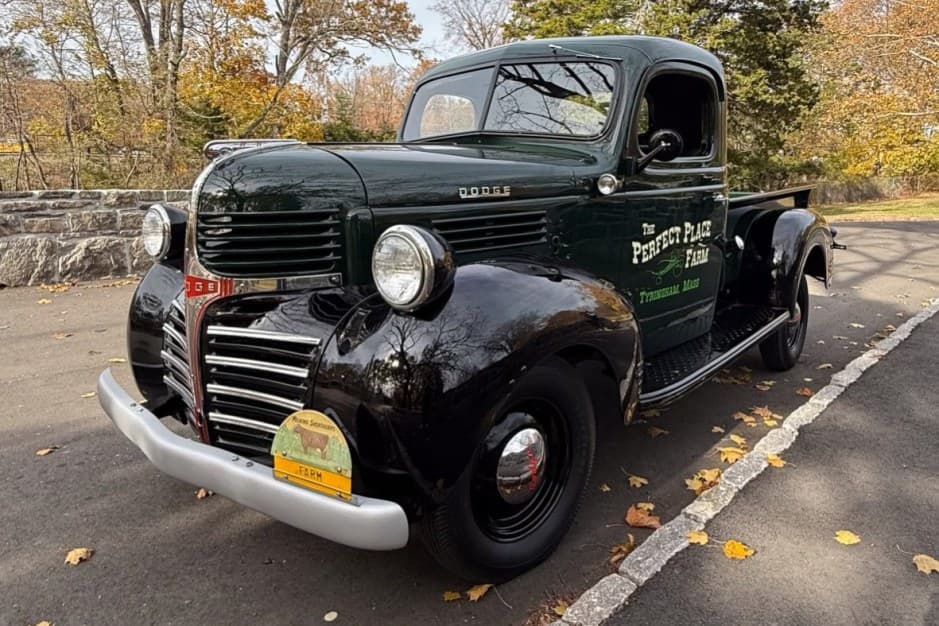 1942 Dodge T/V/W-Series (1939-1947) sold for $25,050
