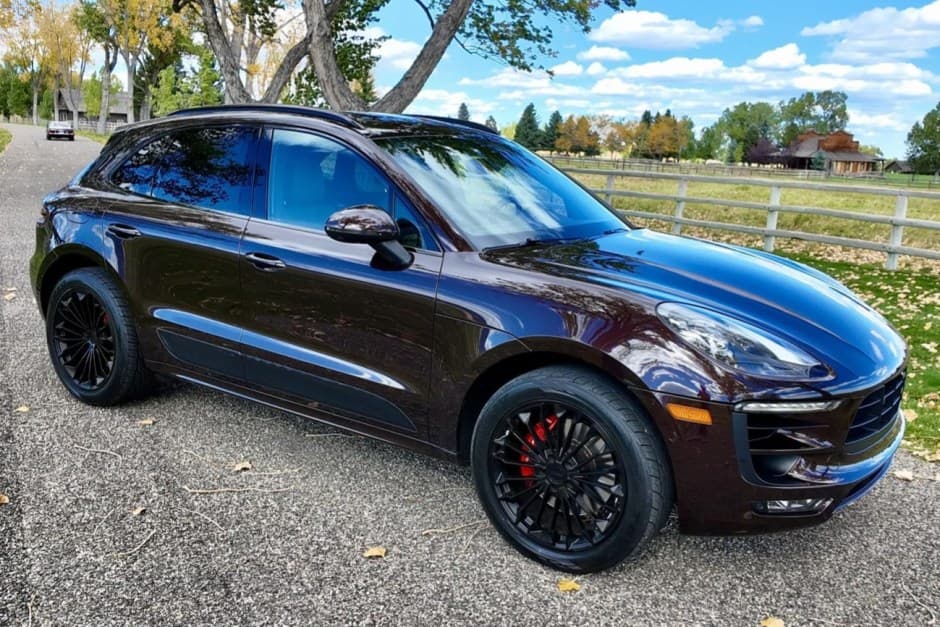 2017 Porsche Macan sold for $30,450