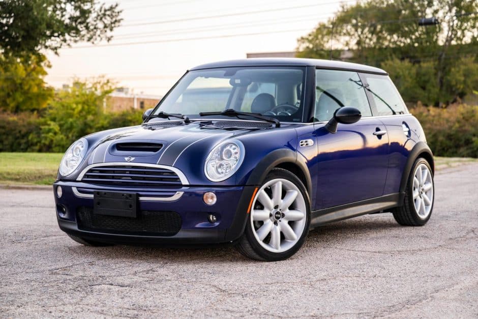 2005 Mini R53 Cooper S sold for $7,750