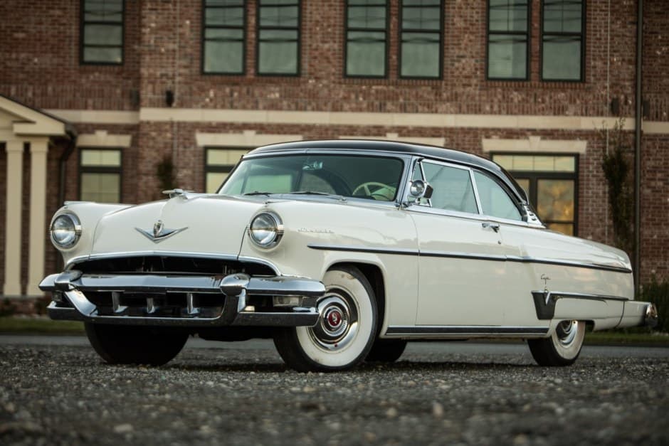 1954 Lincoln Capri sold for $7,254