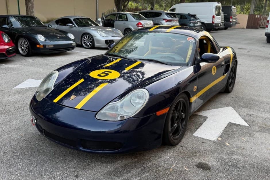 2002 Porsche 986 Boxster sold for $16,250