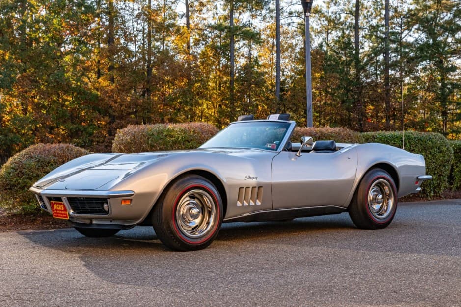 1969 Chevrolet Corvette C3 sold for $194,000